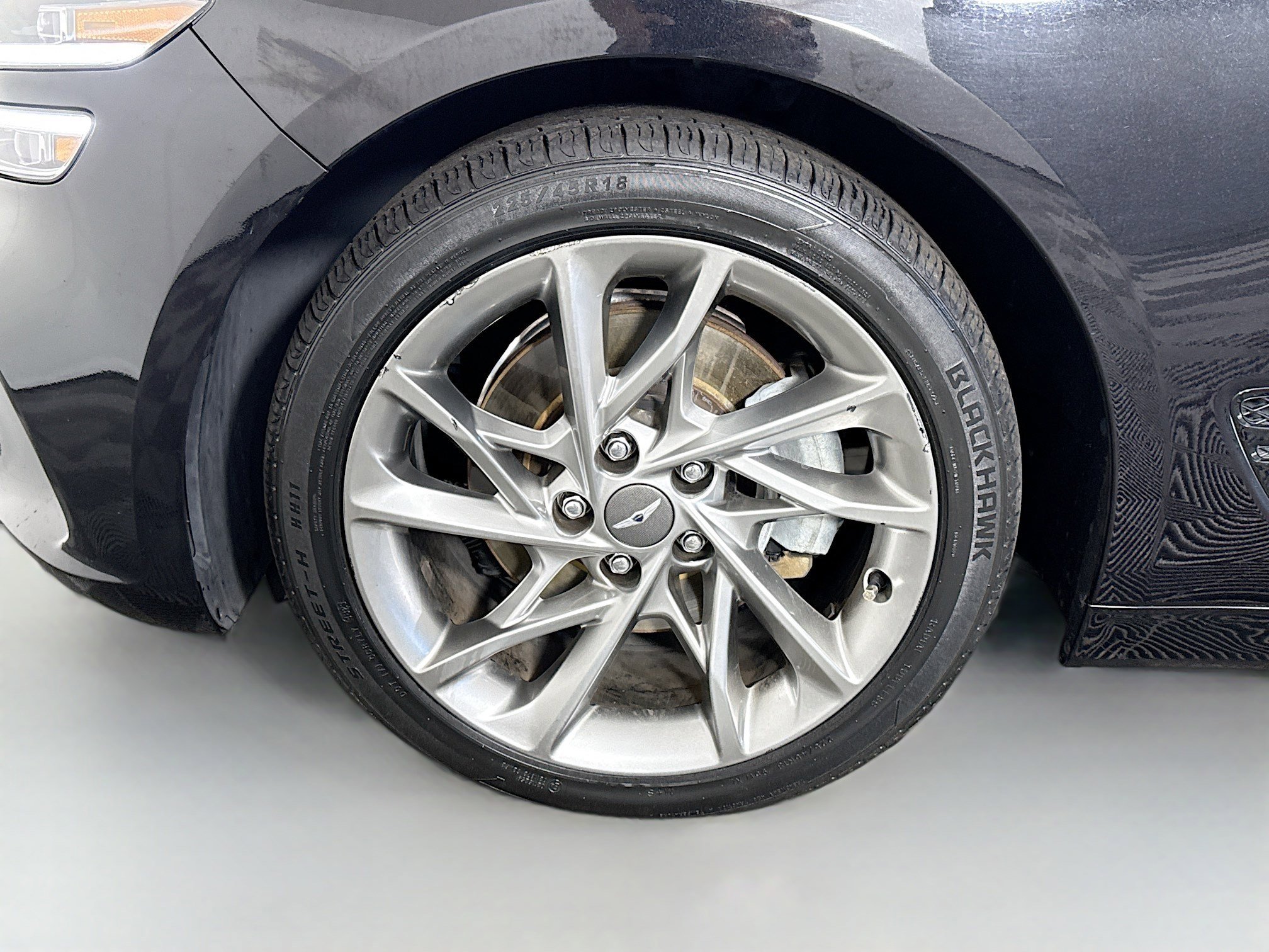 Used 2022 Genesis G70 2.0T RWD image 38
