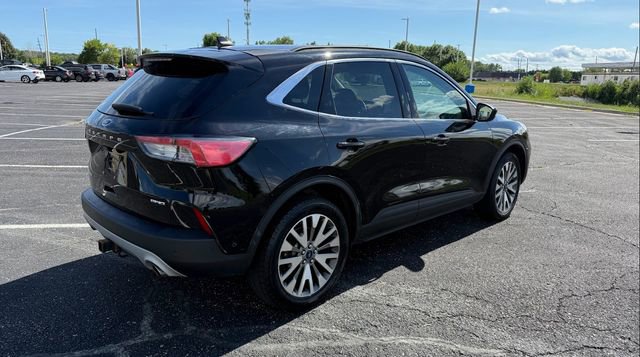 Used 2021 Ford Escape Titanium image 6