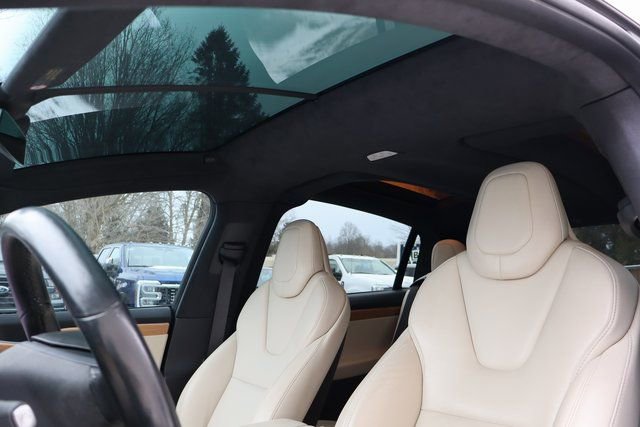 Used 2019 Tesla Model X Long Range image 4