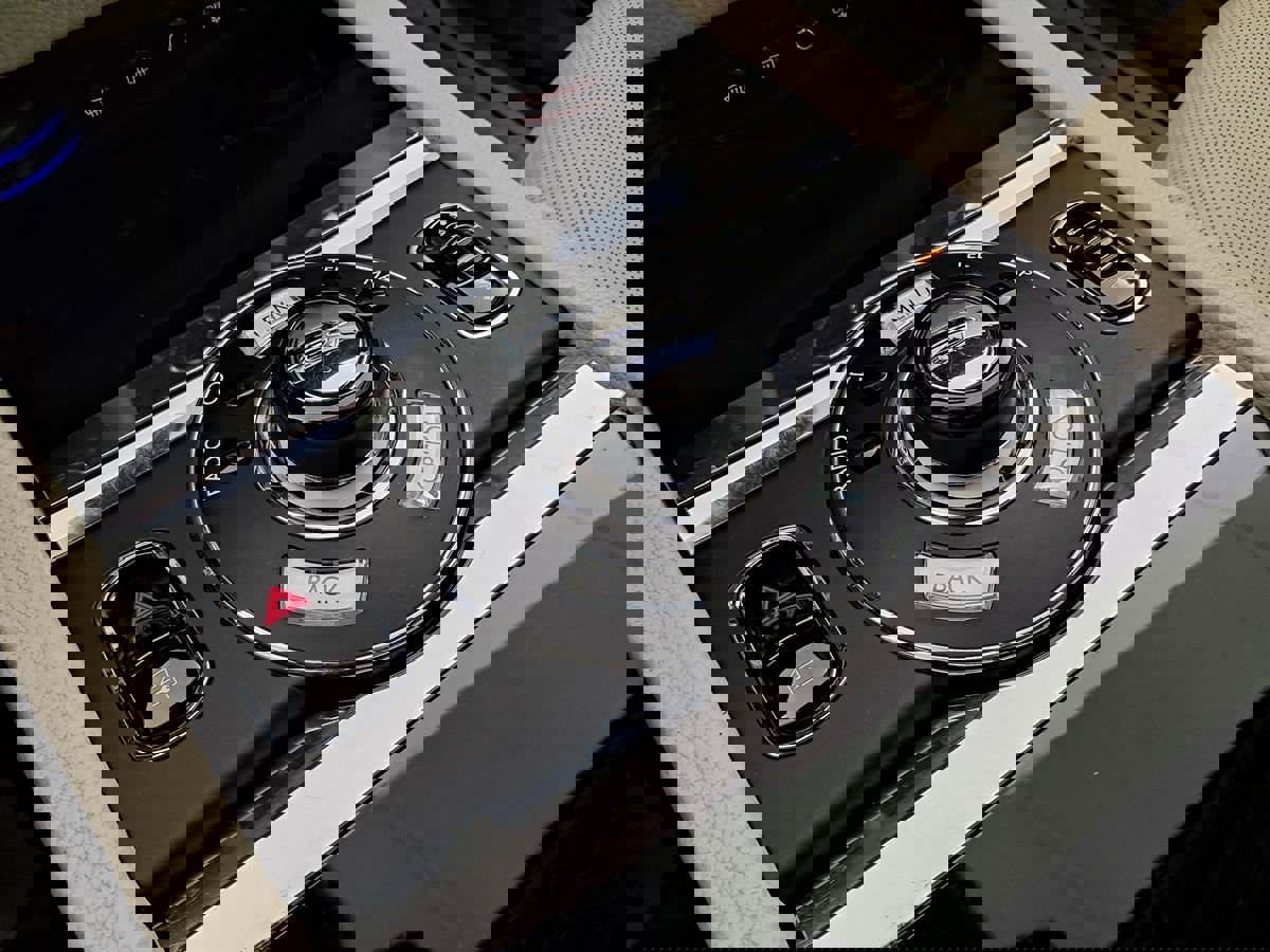 Used 2011 Rolls-Royce Ghost image 30