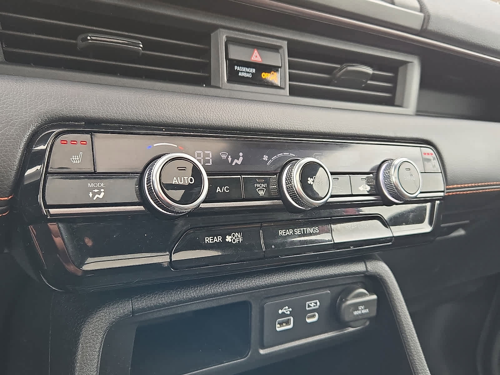 Used 2025 Honda Pilot TrailSport image 18