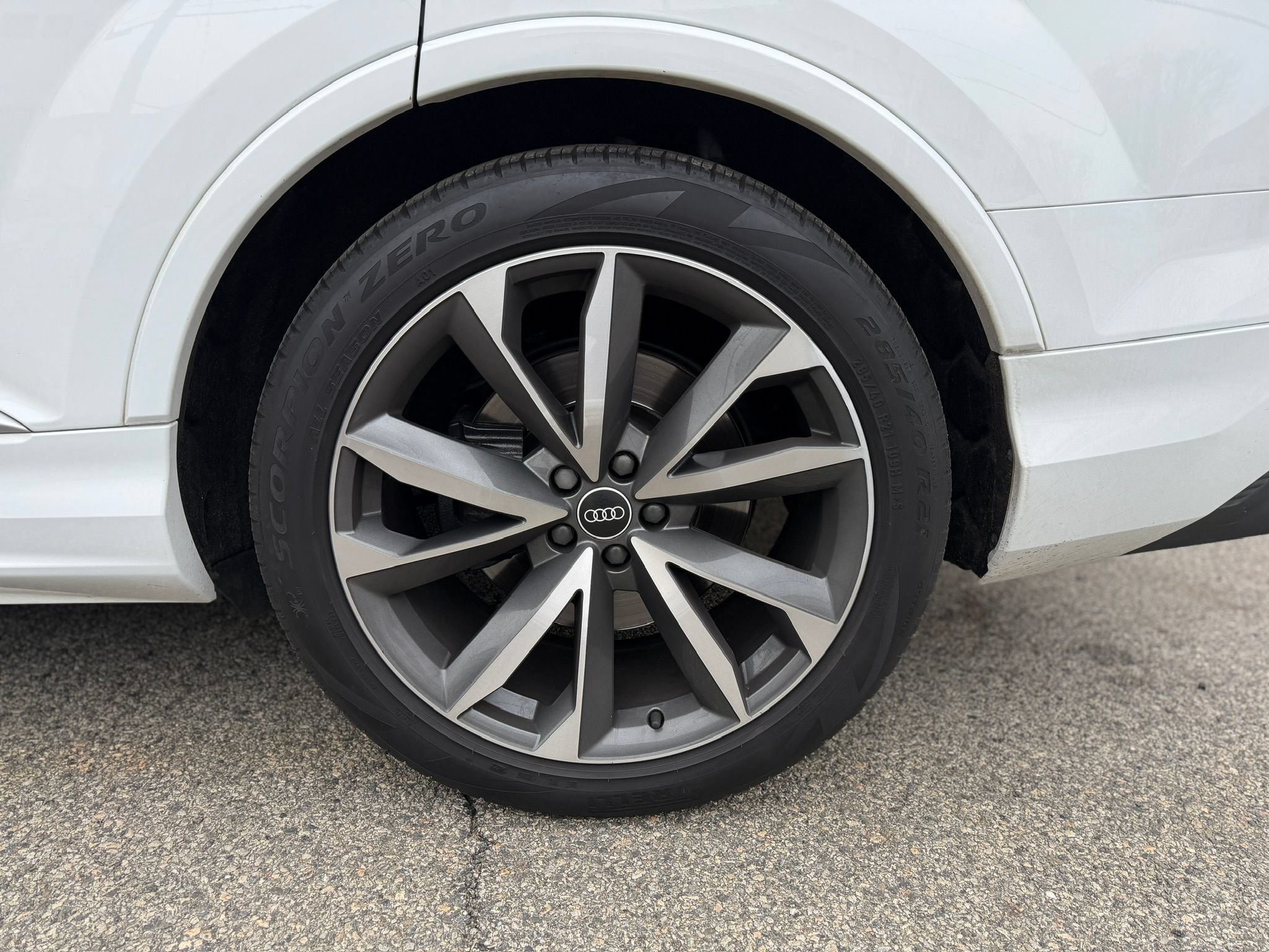 Used 2021 Audi SQ7 Premium Plus AWD/4WD image 40