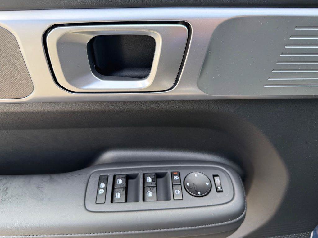 New 2026 Hyundai Santa Fe SEL AWD/4WD image 16
