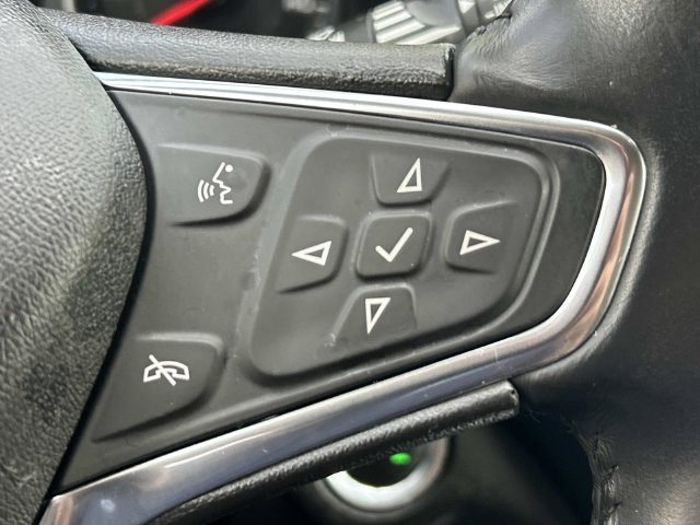 Used 2019 Chevrolet Equinox LT FWD image 32