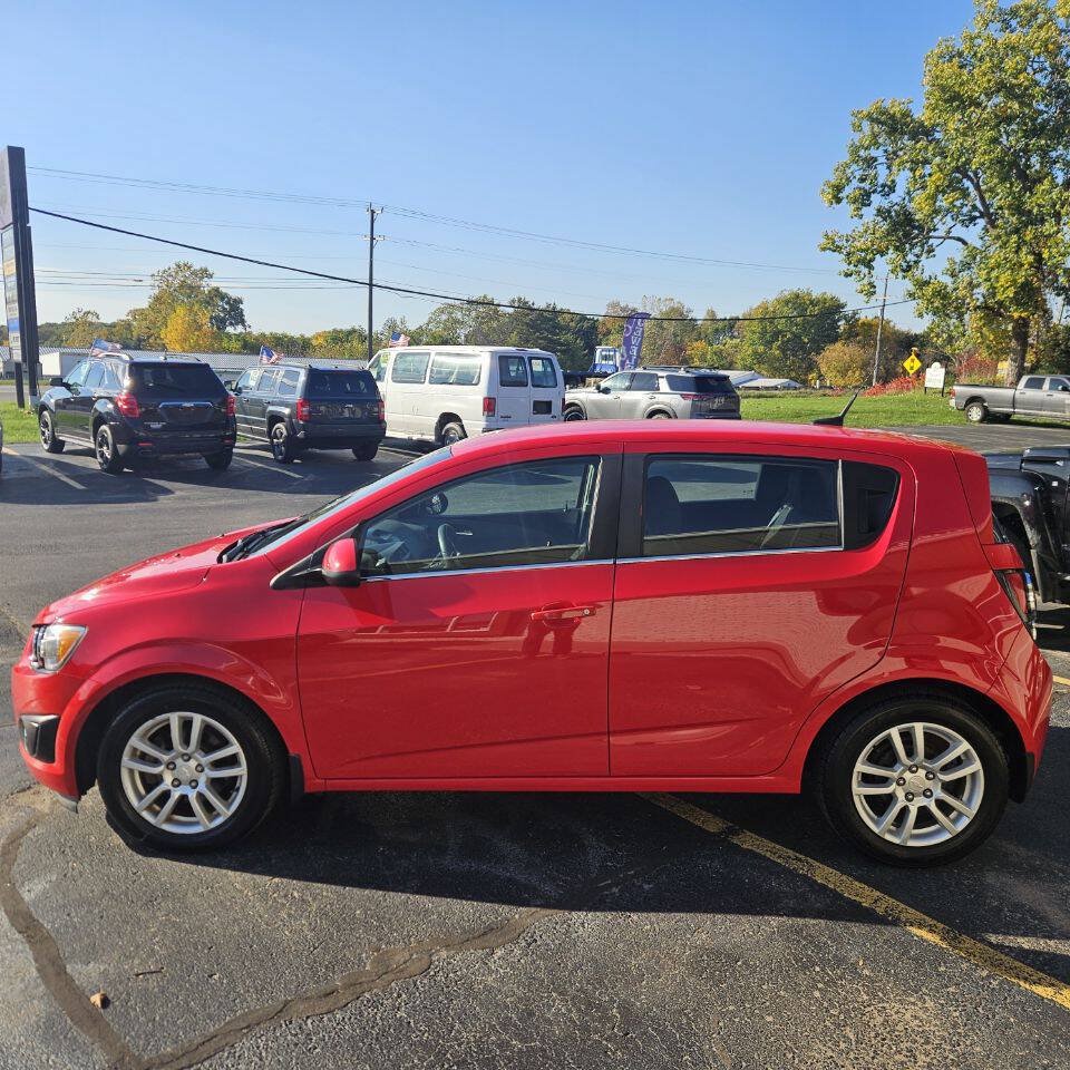 Used 2014 Chevrolet Sonic LT w/ Wheels and Fog Lamp Package FWD image 7