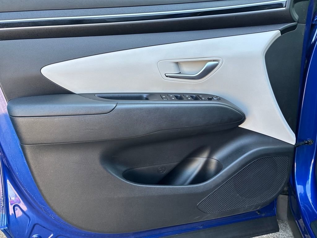 Used 2023 Hyundai Tucson SEL w/ Cargo Package image 11