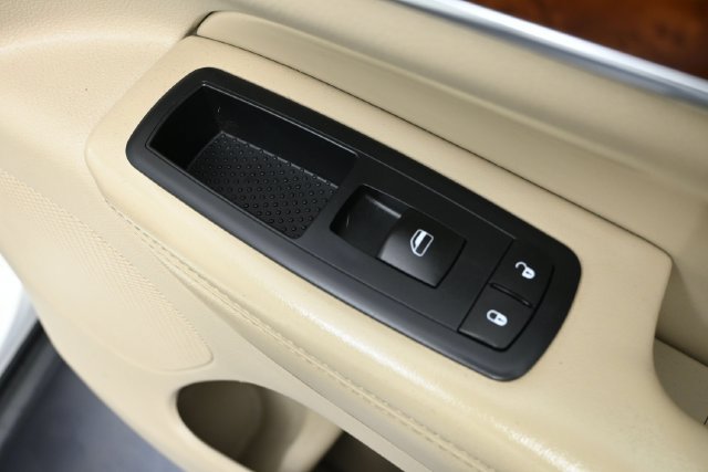 Used 2011 Jeep Grand Cherokee Limited AWD/4WD image 37