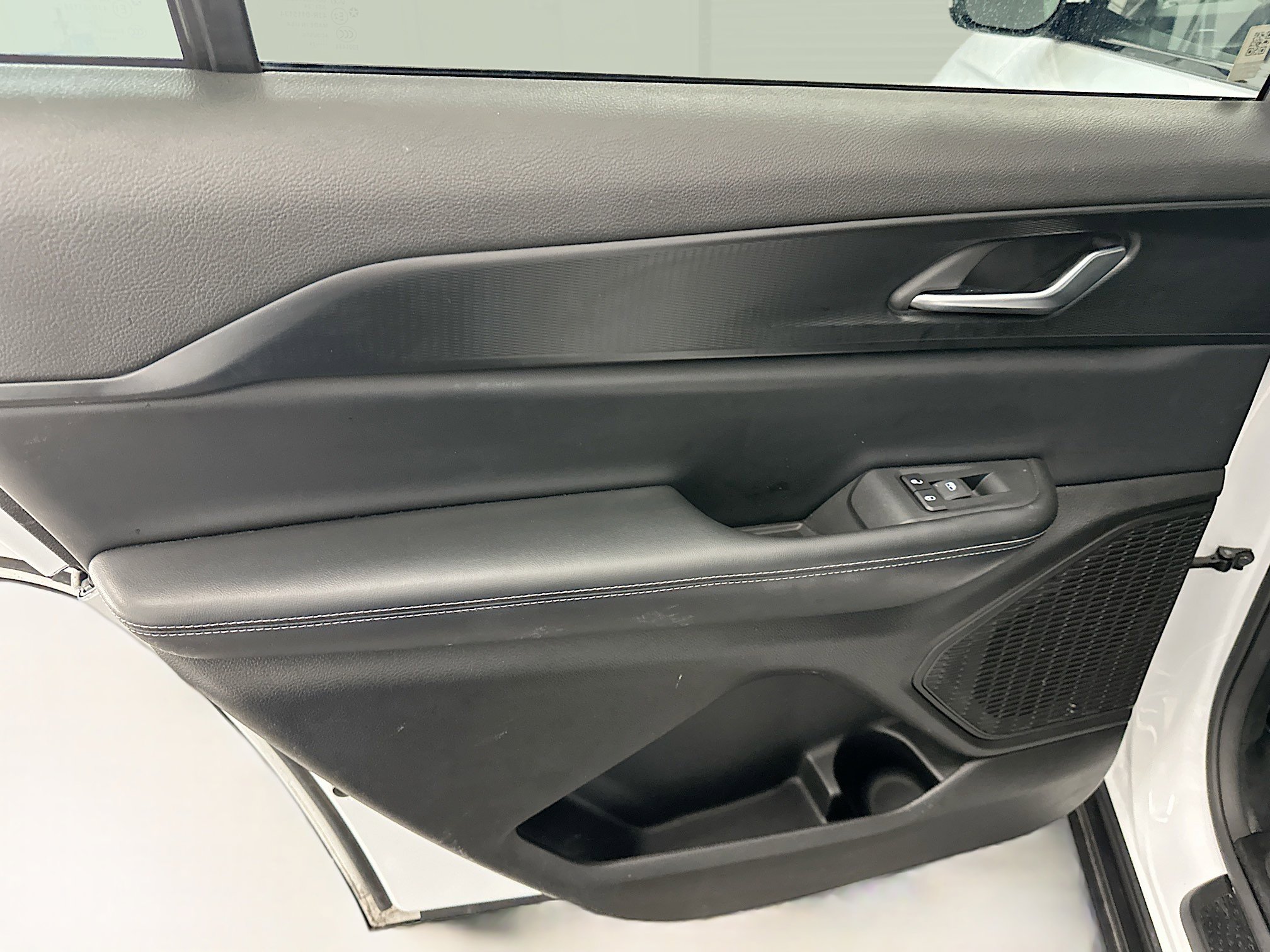 Used 2024 Jeep Grand Cherokee L Laredo image 26