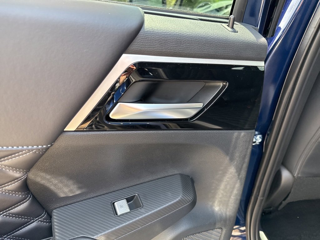 New 2025 Mitsubishi Outlander SEL image 20