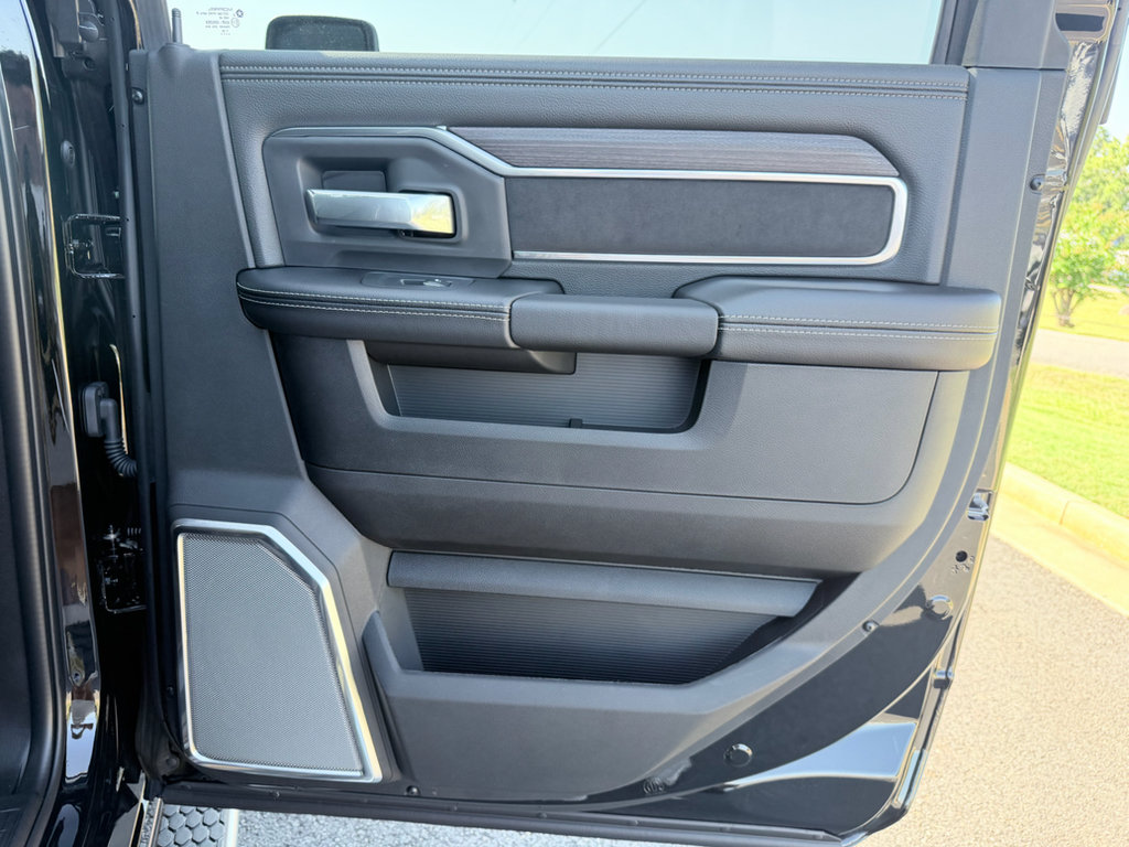 New 2026 RAM 5500 4x4 Crew Cab w/ Laramie Trim Package image 29