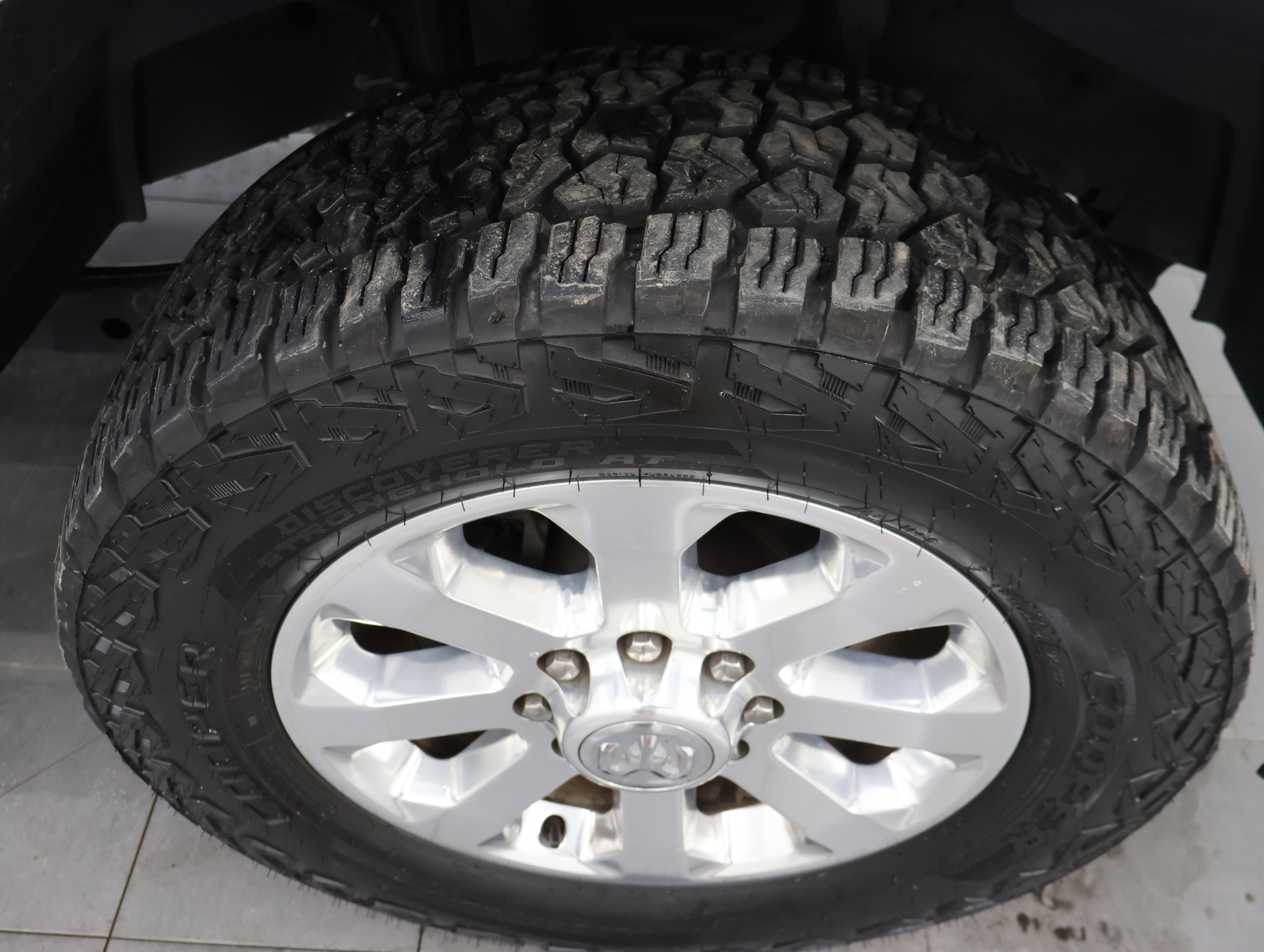 Used 2020 RAM 2500 Laramie AWD/4WD image 3