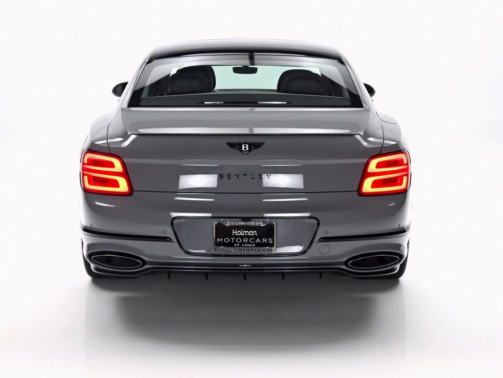 Used 2025 Bentley Flying Spur Plug-In Hybrid AWD/4WD image 5