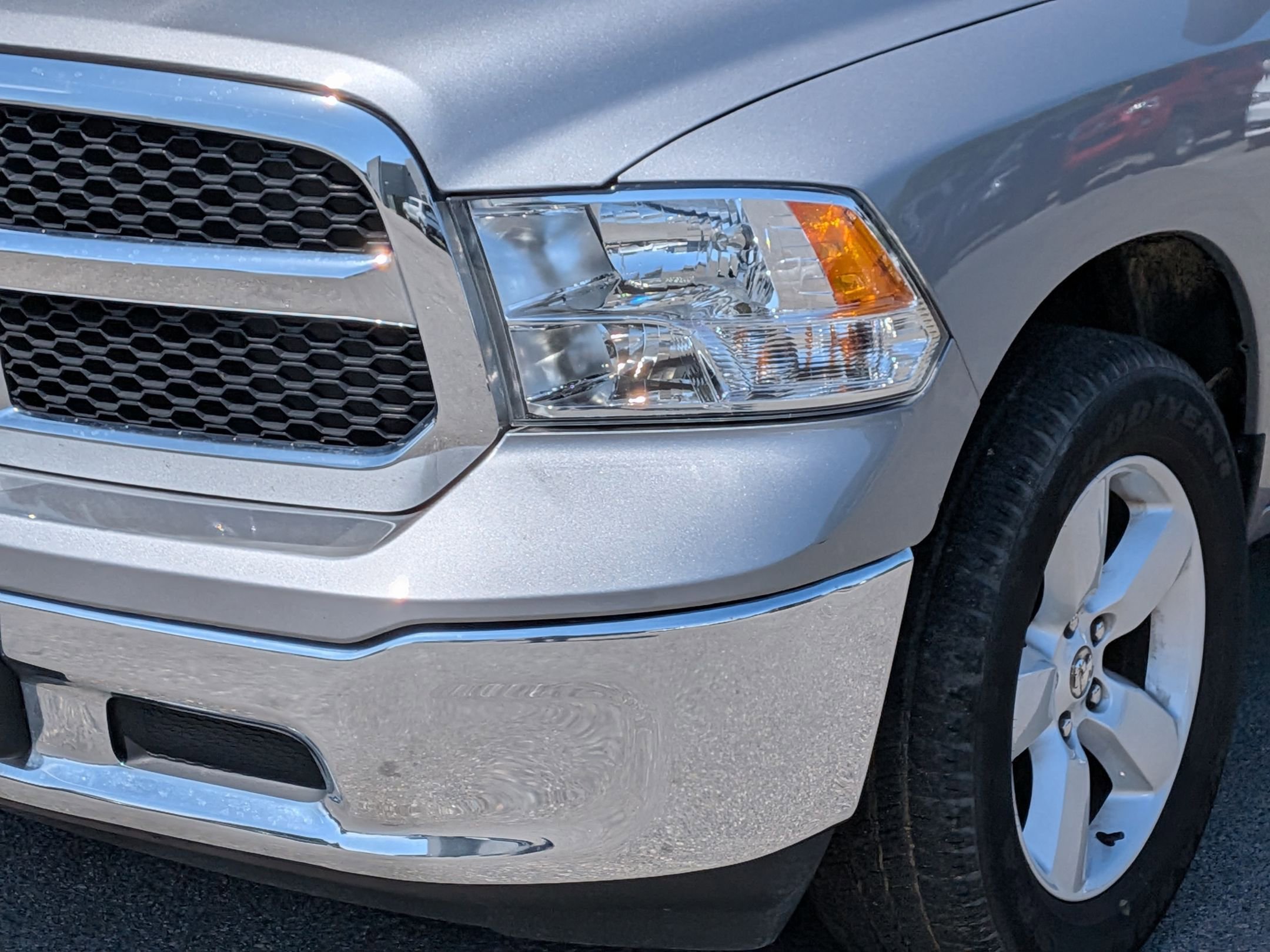 Used 2024 RAM 1500 Classic SLT AWD/4WD image 9