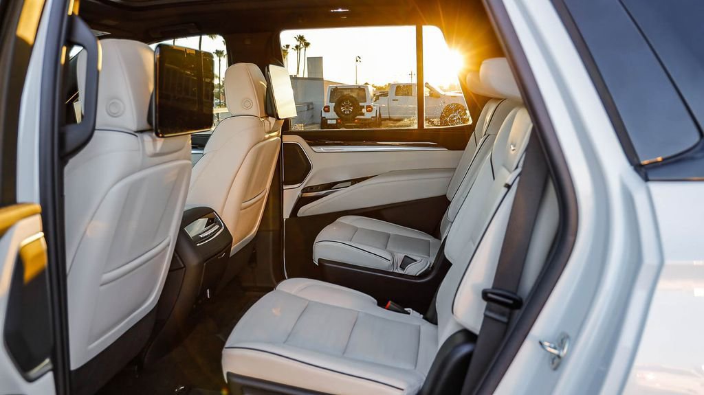 Used 2025 Cadillac Escalade Sport image 23