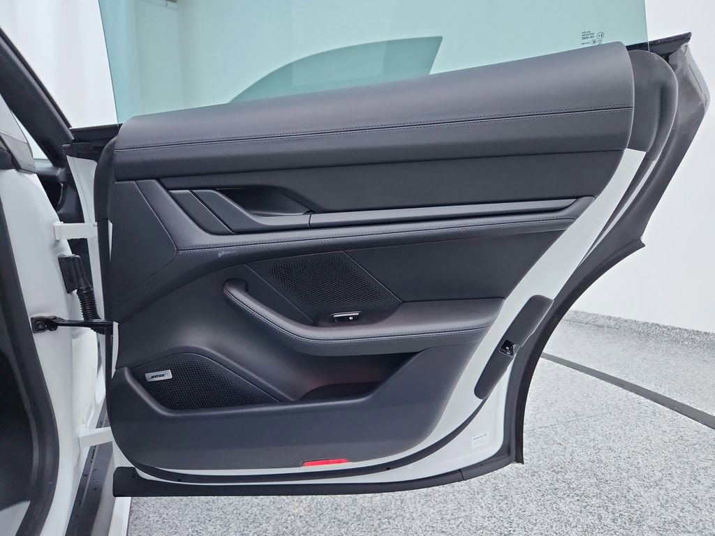 Used 2021 Porsche Taycan Turbo image 38