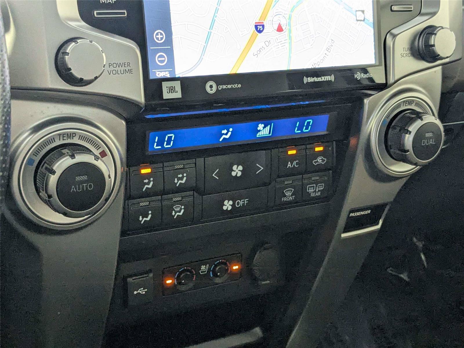 Used 2024 Toyota 4Runner Limited AWD/4WD image 24