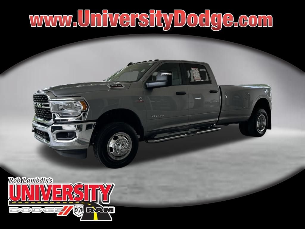 Used 2024 RAM 3500 Big Horn AWD/4WD image 1