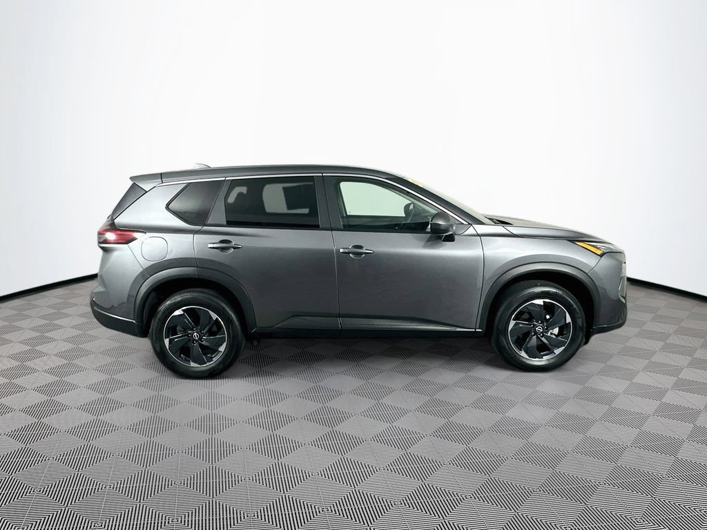 Certified 2026 Nissan Rogue SV AWD/4WD image 12