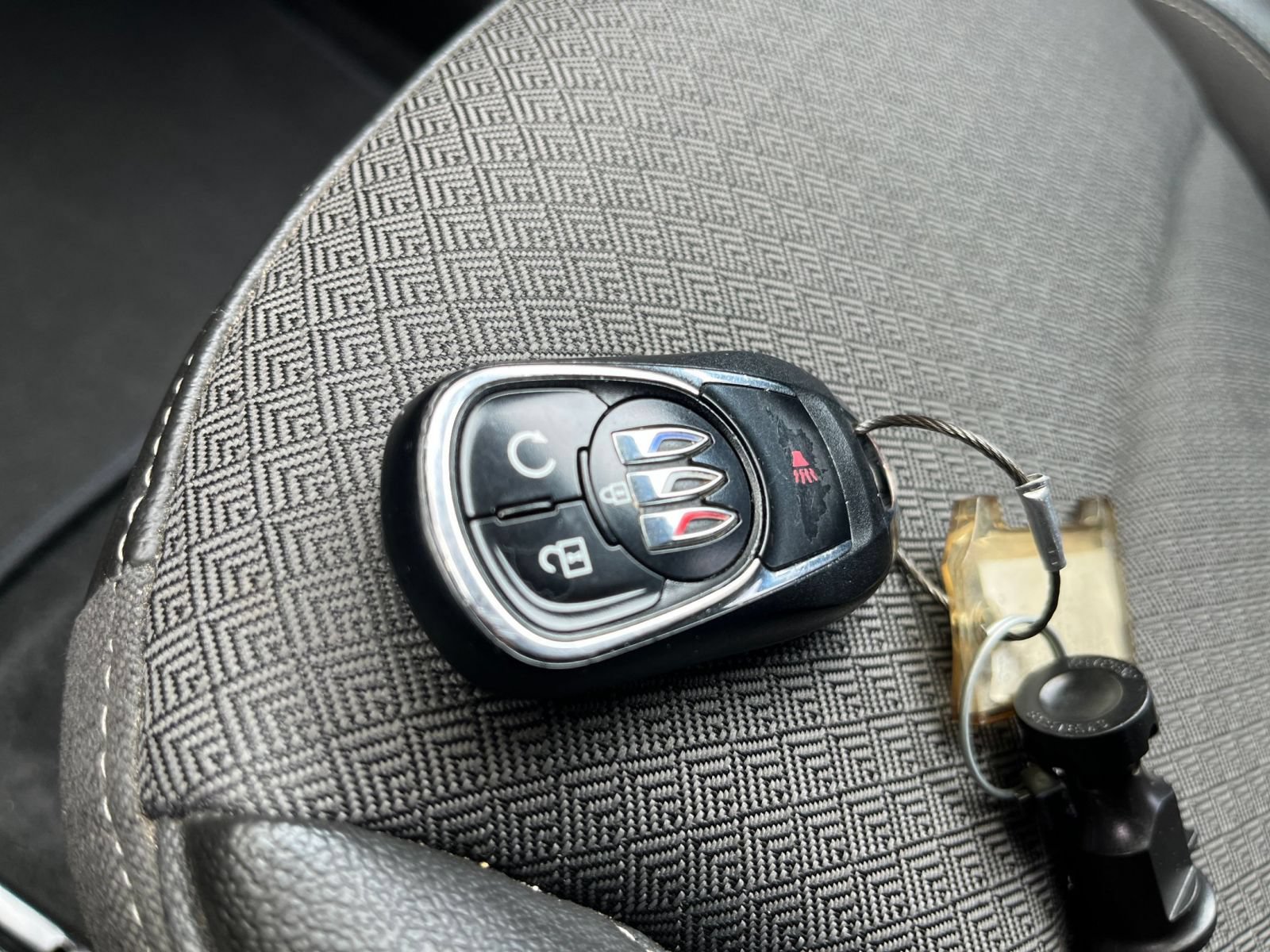 Used 2025 Buick Encore GX Preferred FWD image 19