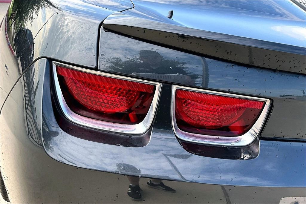 Used 2013 Chevrolet Camaro SS RWD image 37
