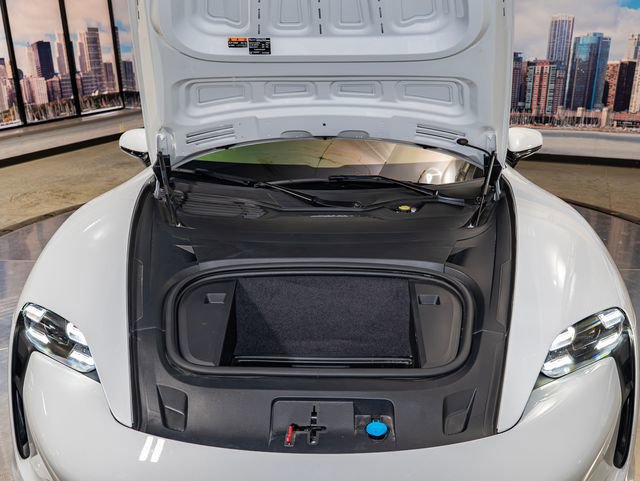 Used 2020 Porsche Taycan Turbo S image 5