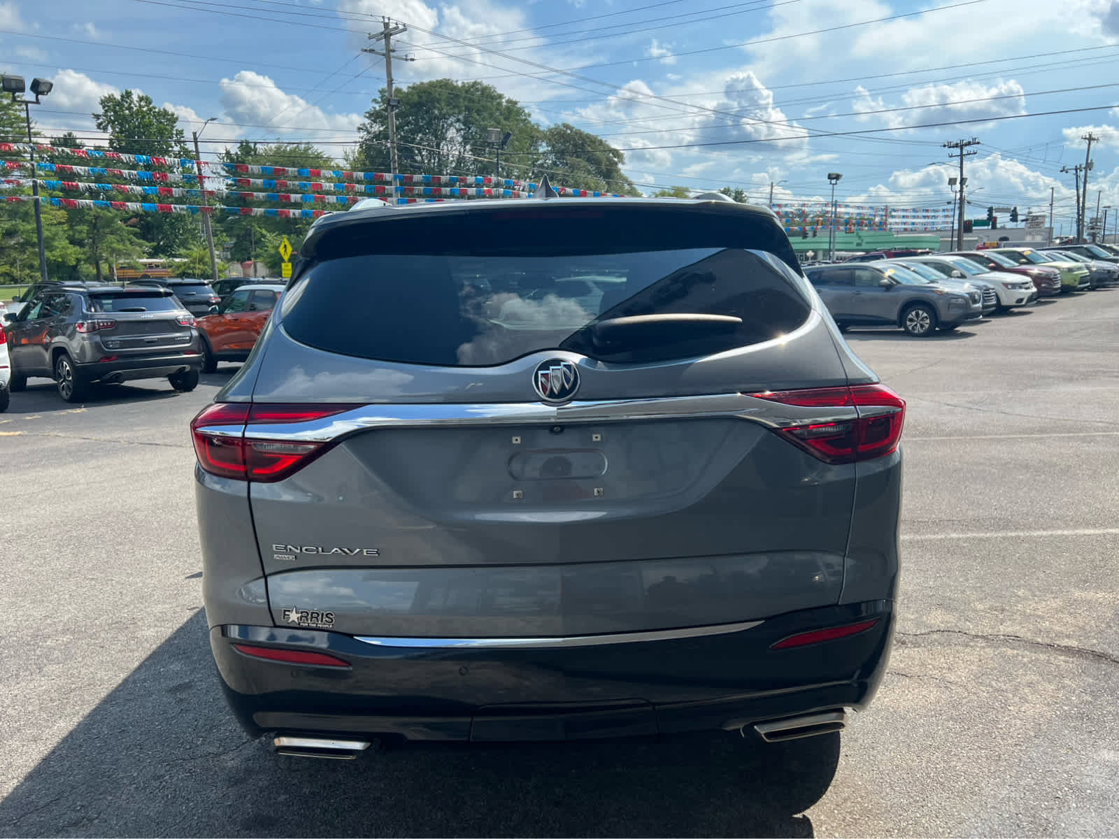 Used 2021 Buick Enclave Essence w/ Sound and Sites Package image 7