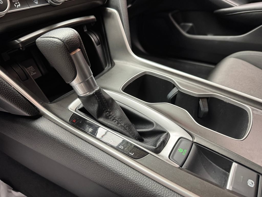 Used 2020 Honda Accord LX image 3