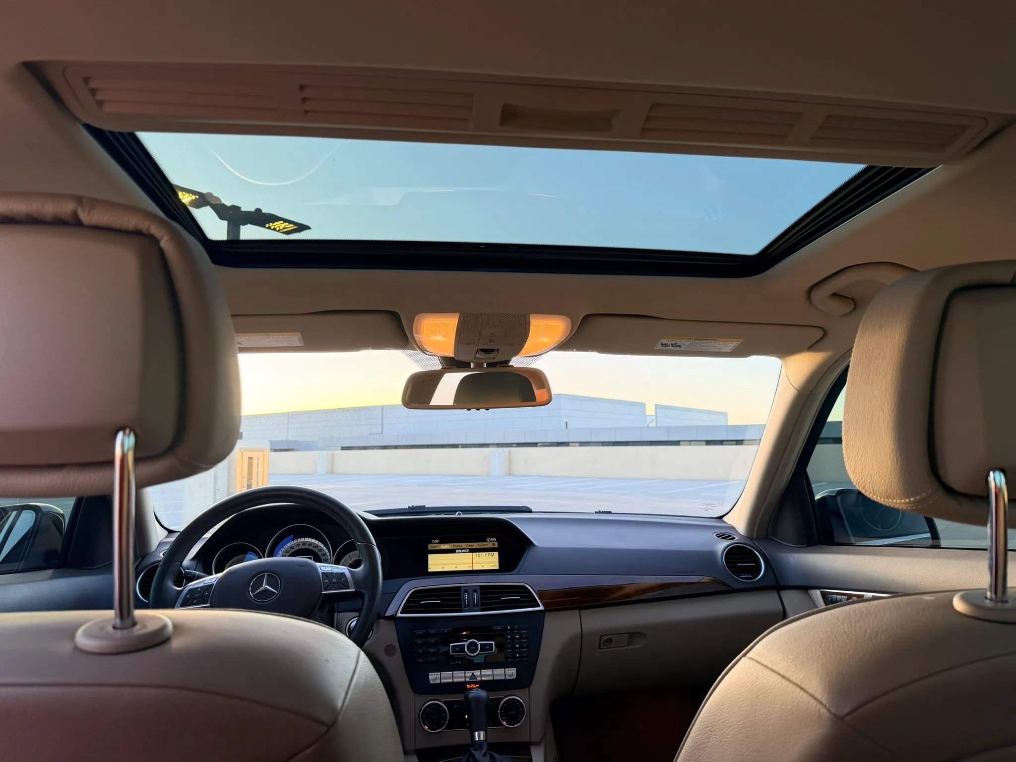 Used 2012 Mercedes-Benz C 250 Sedan image 9