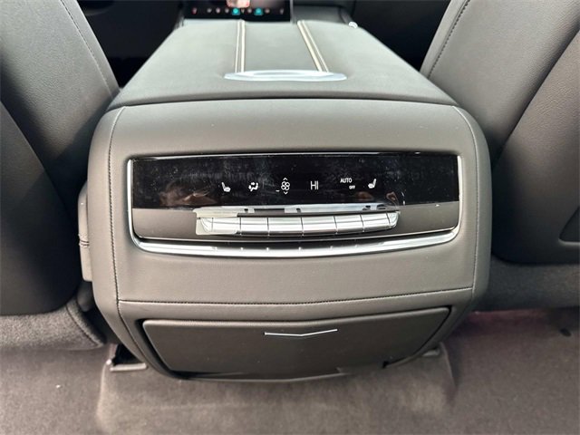 New 2026 Cadillac Escalade Luxury w/ LPO, Radiant Package image 16
