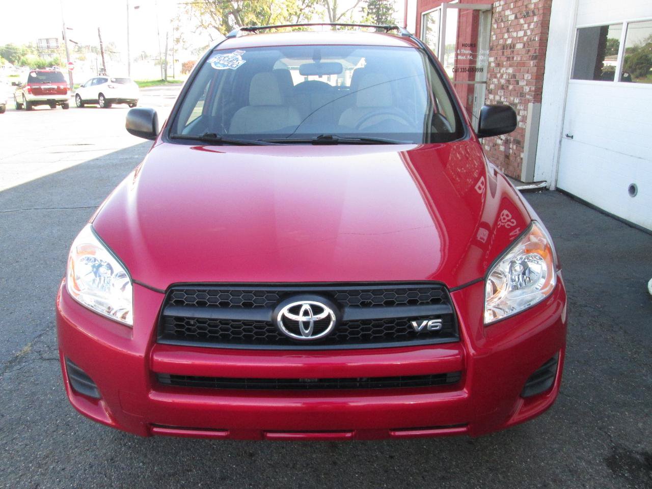Used 2012 Toyota RAV4 4WD V6 w/ Tow Prep Pkg image 10