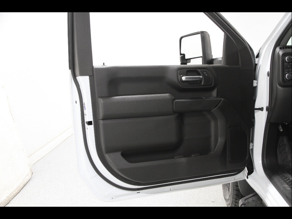 Used 2024 Chevrolet Silverado 2500 W/T image 4