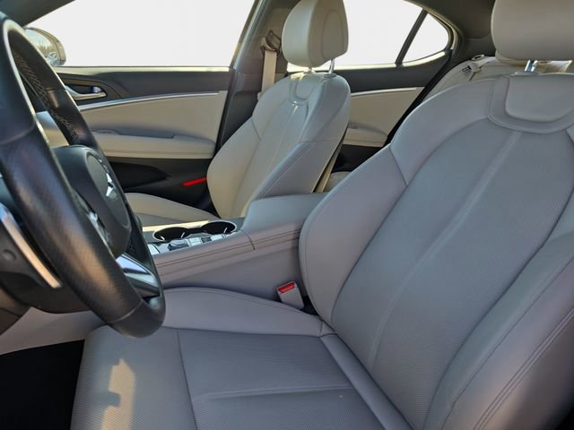 Used 2023 Genesis G70 2.0T image 18