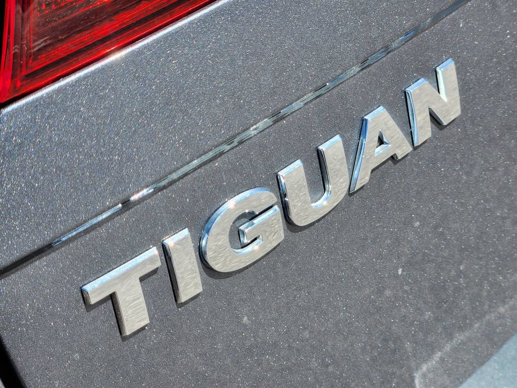 Used 2019 Volkswagen Tiguan S w/ Driver Assistance Package FWD image 8