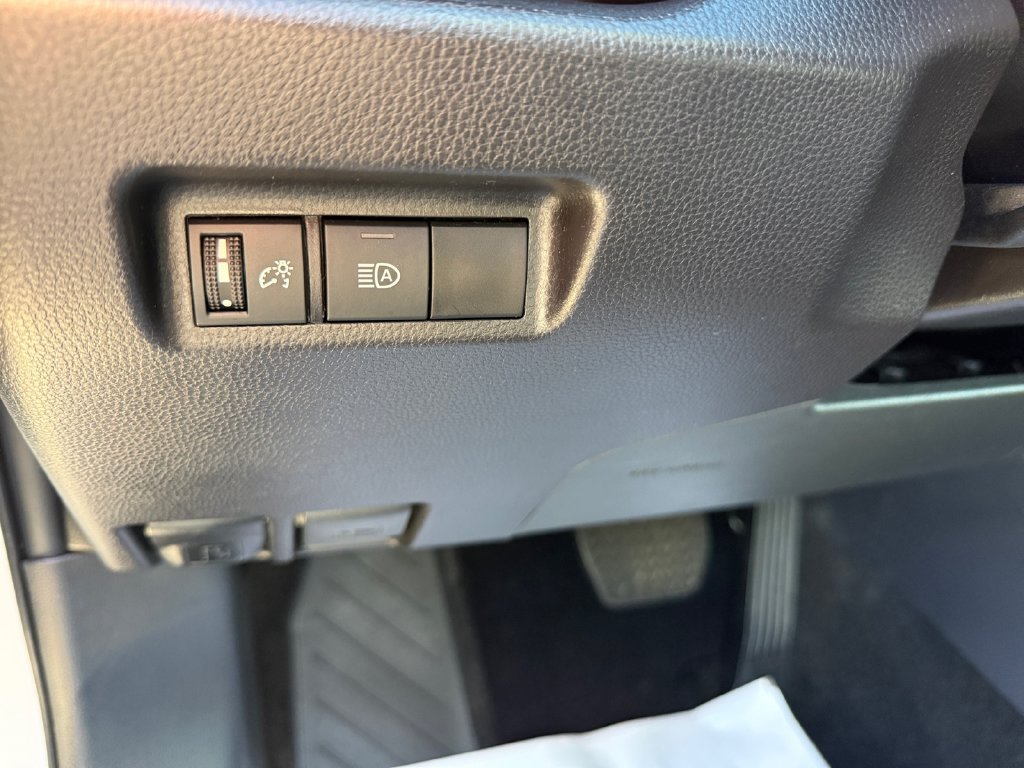 Certified 2025 Toyota RAV4 XLE AWD/4WD image 27