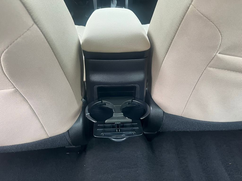 Used 2014 Toyota Corolla LE FWD image 22