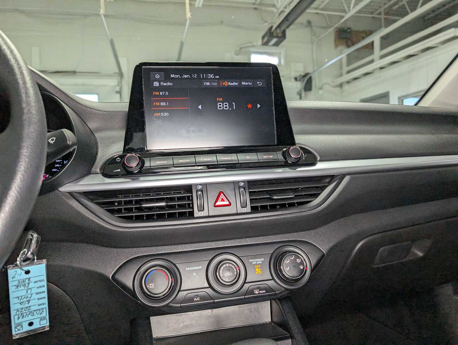 Used 2024 Kia Forte LXS w/ LXS Technology Package image 33