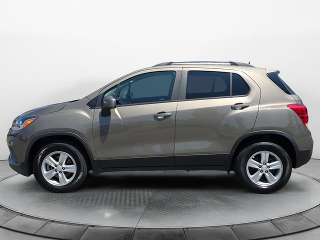 Used 2022 Chevrolet Trax LT w/ Driver Confidence Package AWD/4WD image 2