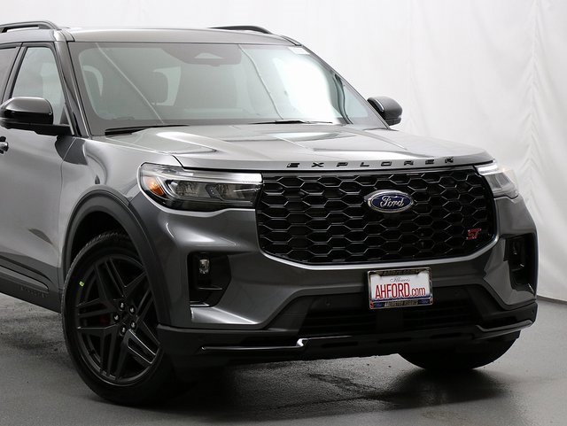 New 2026 Ford Explorer ST image 2