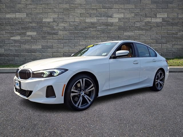 Used 2023 BMW 330i xDrive Sedan w/ Convenience Package AWD/4WD image 3