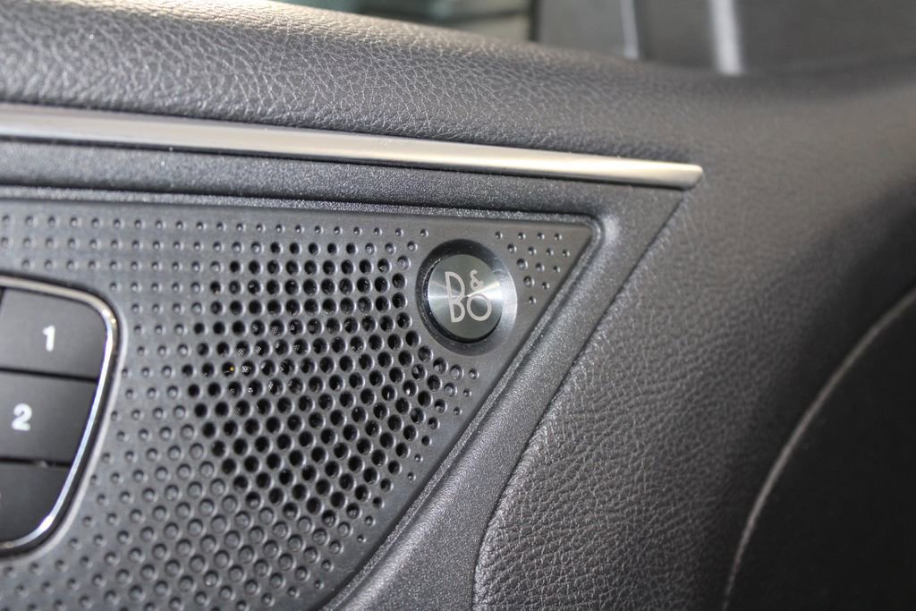 Used 2022 Ford Edge Titanium image 44