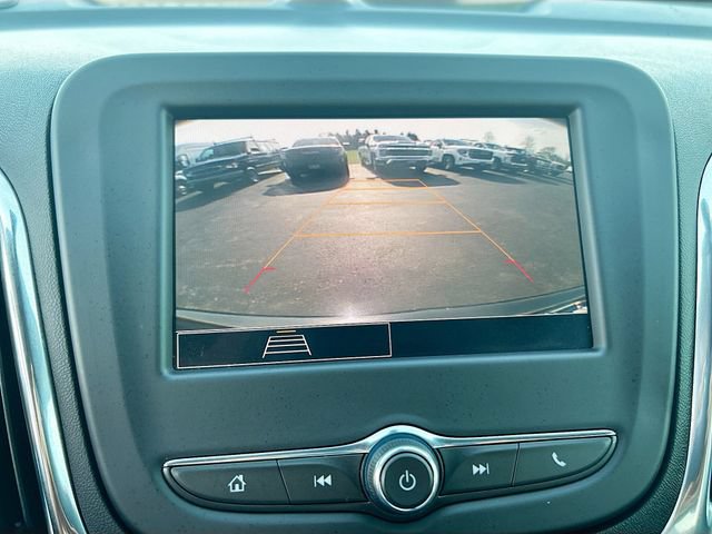 Used 2022 Chevrolet Equinox LT AWD/4WD image 16