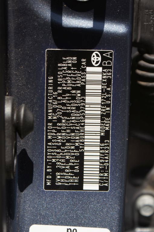 Used 2016 Toyota Corolla LE FWD image 18