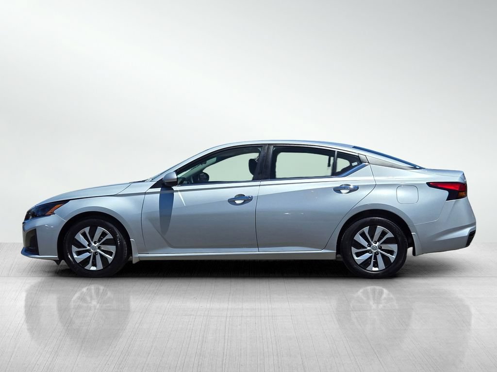 Used 2023 Nissan Altima 2.5 S FWD image 8