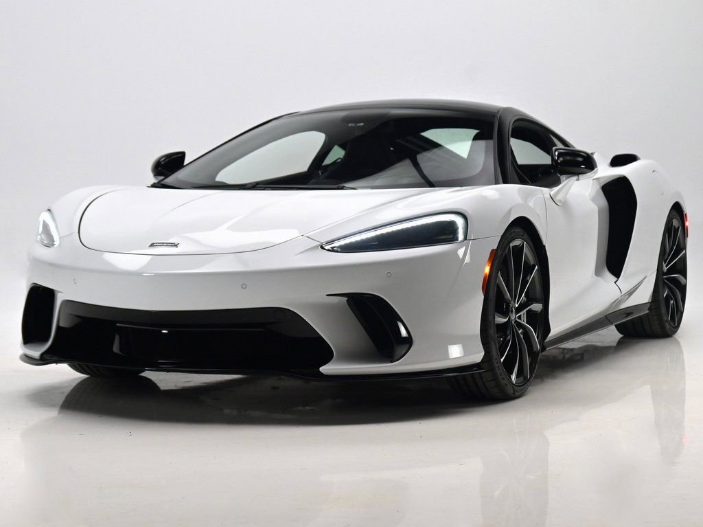 Used 2025 McLaren GTS RWD image 15