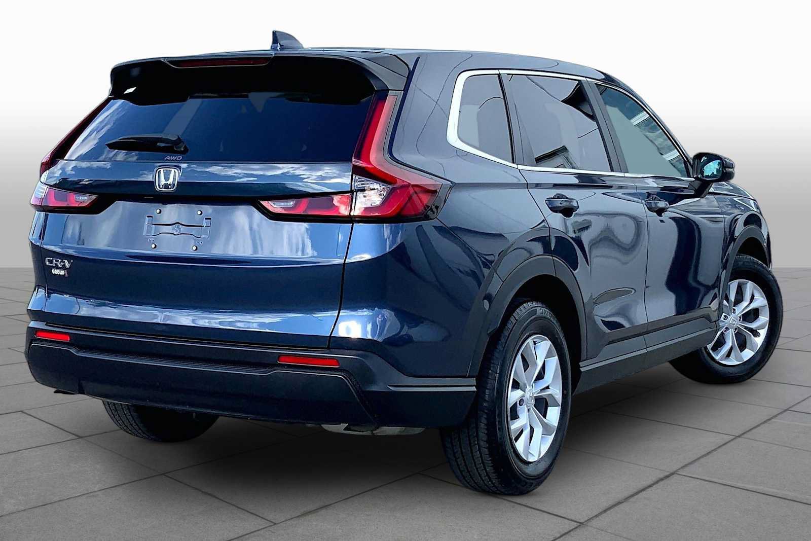 Used 2025 Honda CR-V LX image 11