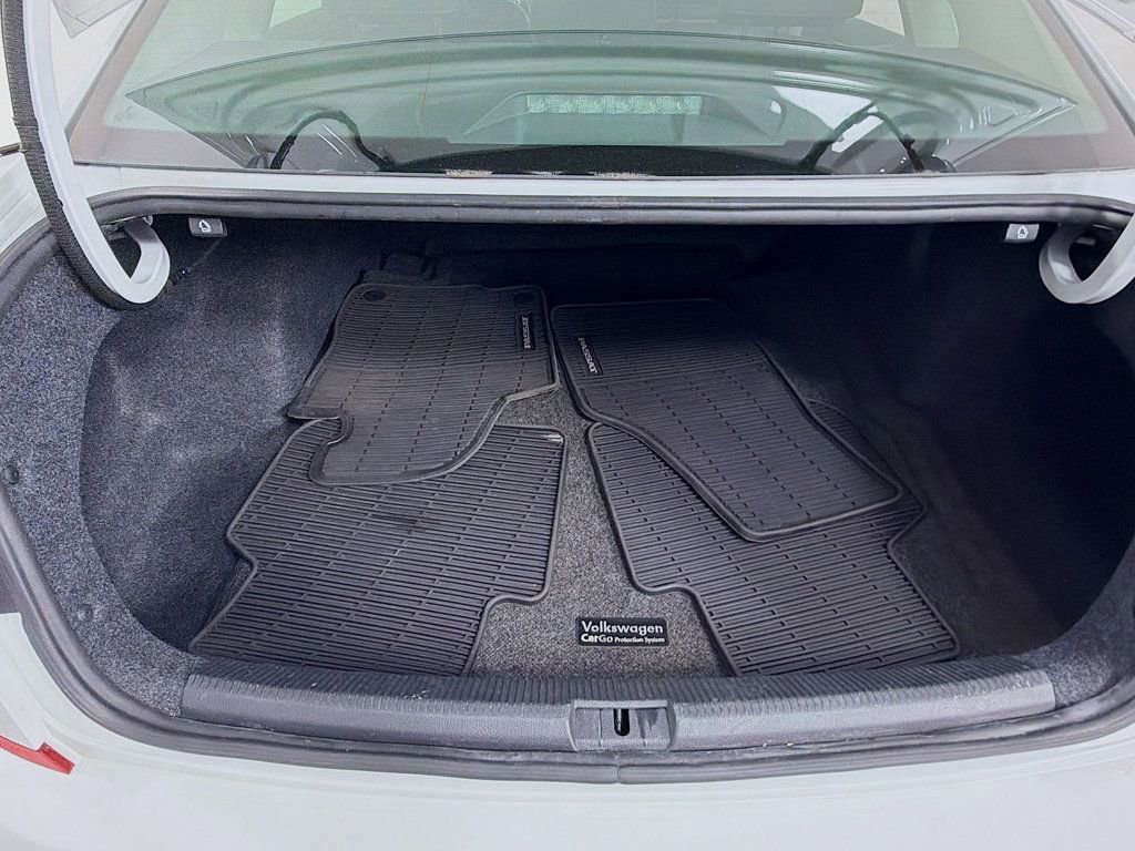 Used 2020 Volkswagen Passat 2.0T SEL image 29