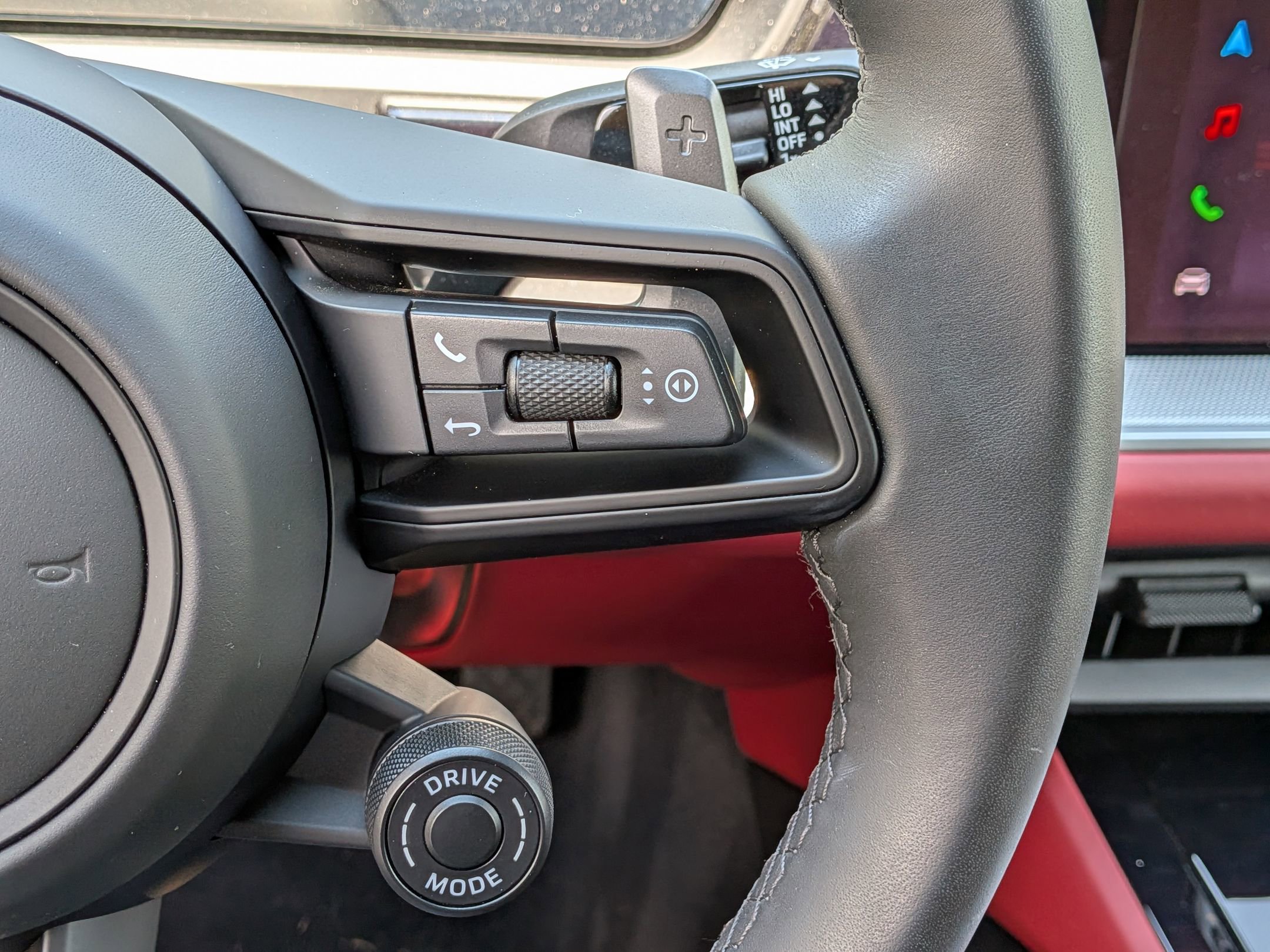 Certified 2026 Porsche Cayenne S AWD/4WD image 9