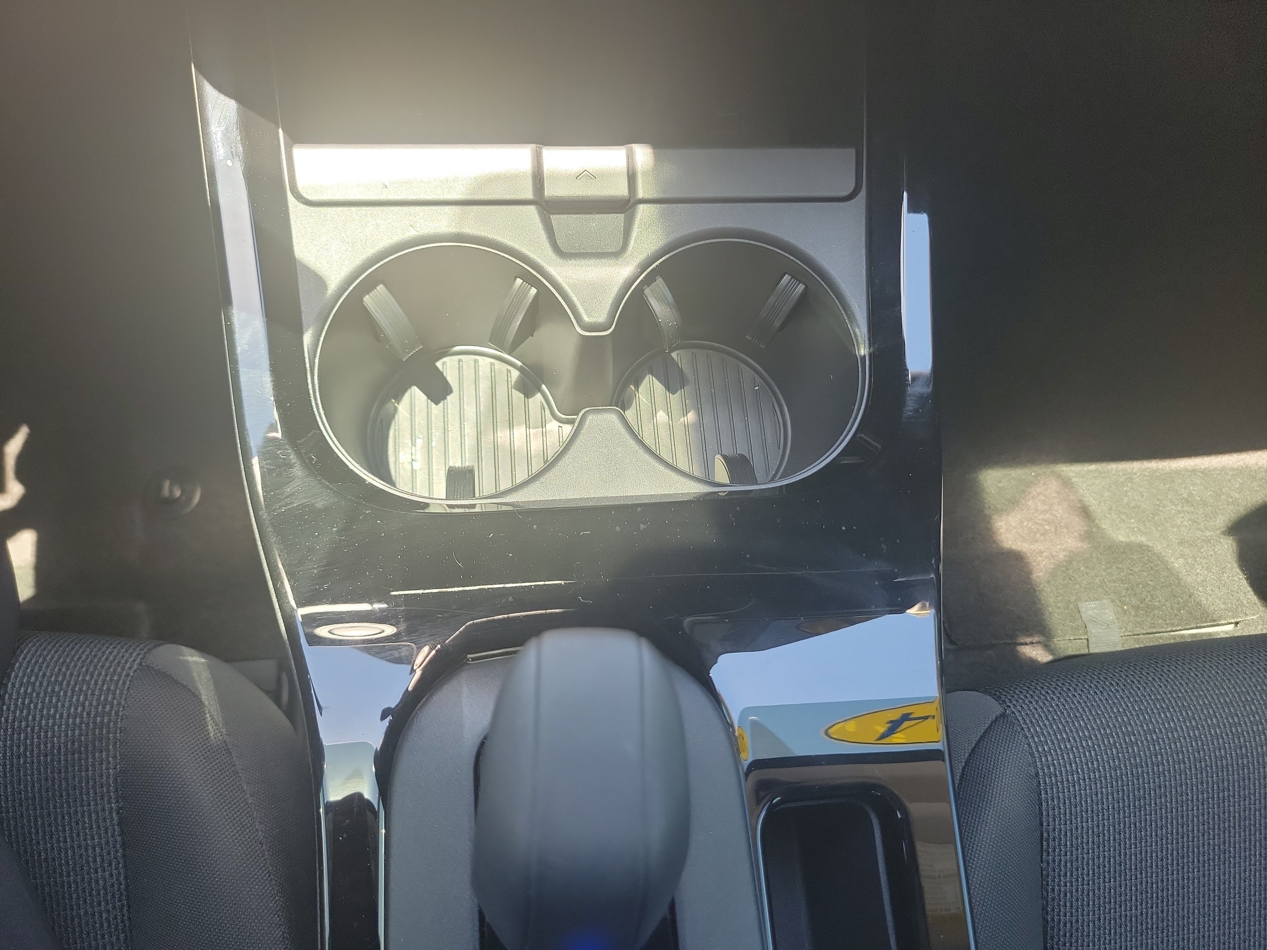 Used 2024 Toyota Prius LE FWD image 26