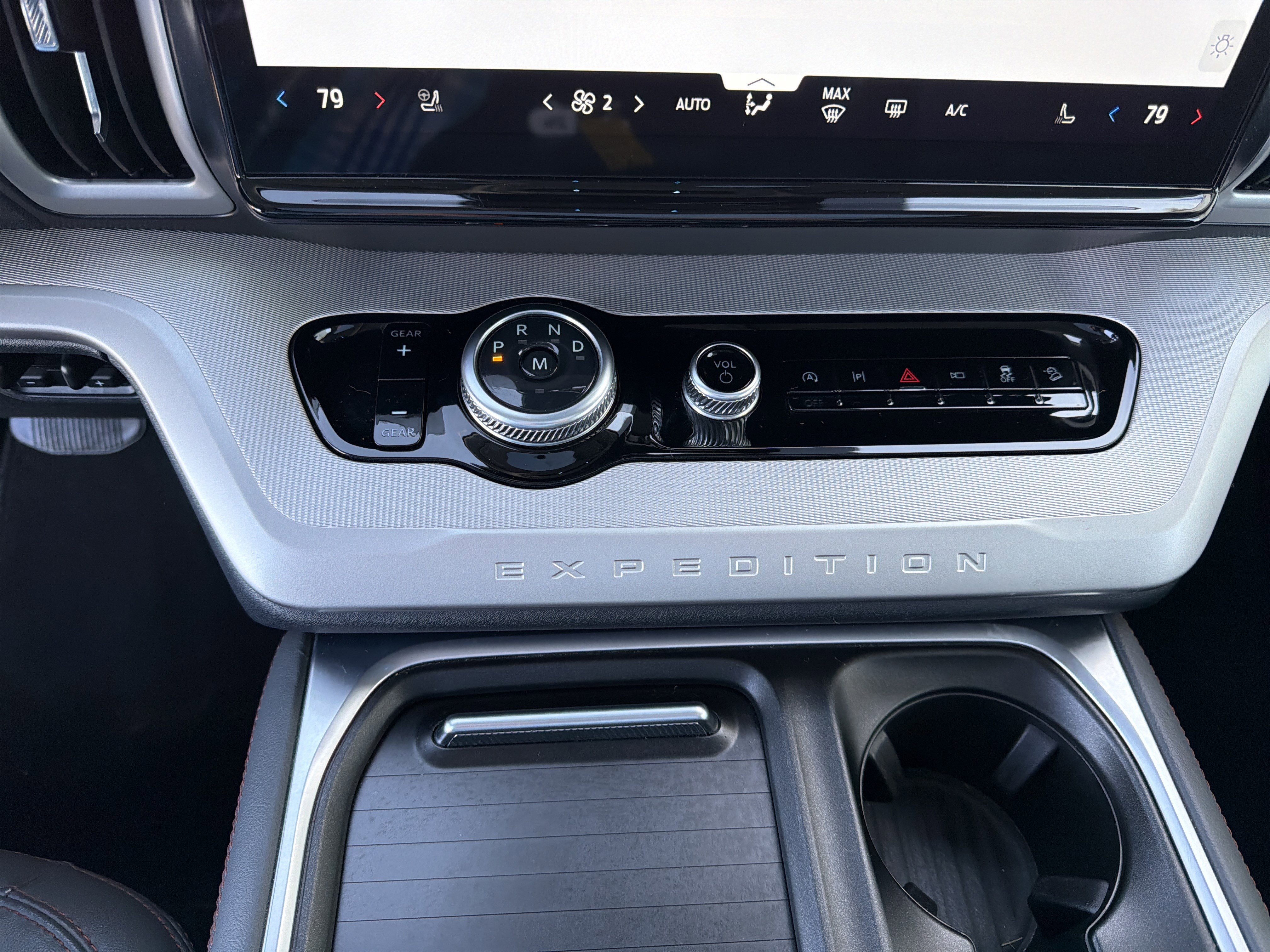 Certified 2025 Ford Expedition Active AWD/4WD image 45