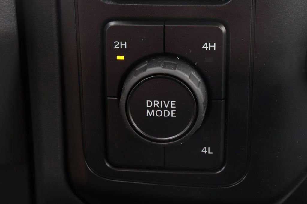 New 2025 Ford F550 4x4 Regular Cab Super Duty image 12
